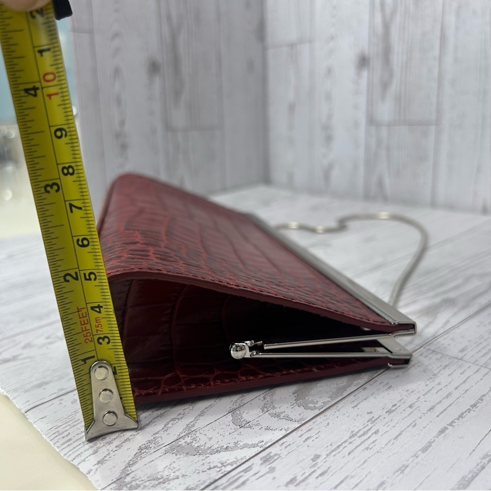 ANN TAYLOR Vintage Genuine Leather Crocodile Red Clutch - Picture 14 of 15